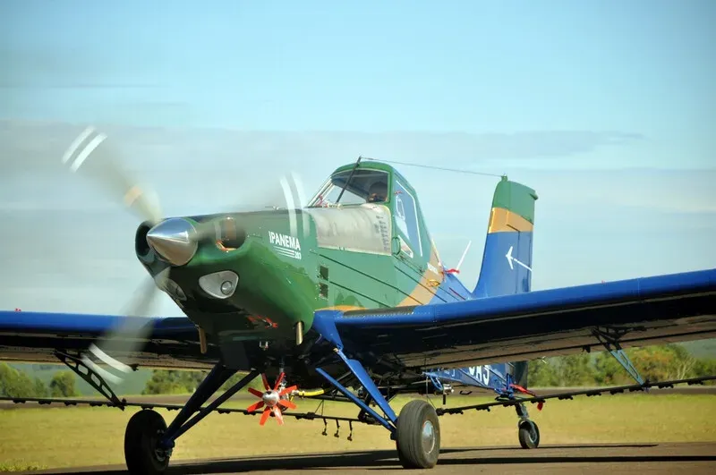 Embraer Vende Primeiro Avião Agrícola a Etanol com Apoio do Fundo Clima